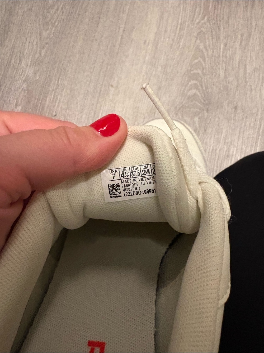 Women’s Reebok Sneakers - Picture 2 of 2